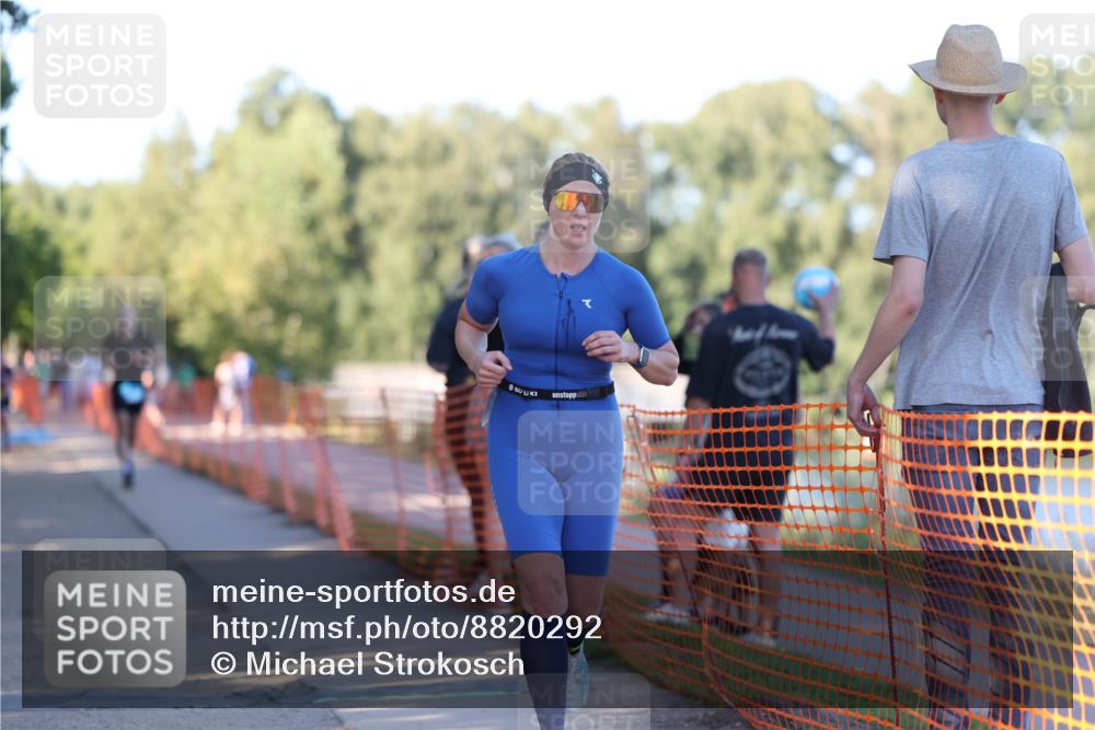 07.09.2025 - 19. Norderstedt Triathlon Michael Strokosch http://msf.ph/oto/8820292 07.09.2025 16:51:49 Laufen 432, 1446, 1454 meine-sportfotos.de
