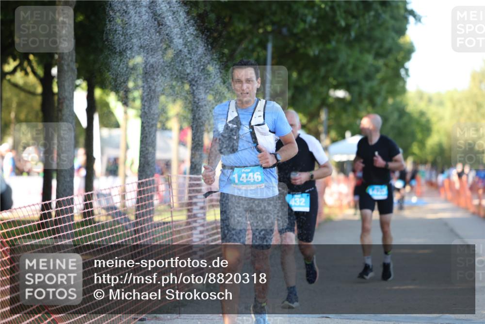07.09.2025 - 19. Norderstedt Triathlon Michael Strokosch http://msf.ph/oto/8820318 07.09.2025 16:51:56 Laufen 432, 1420, 1446 meine-sportfotos.de