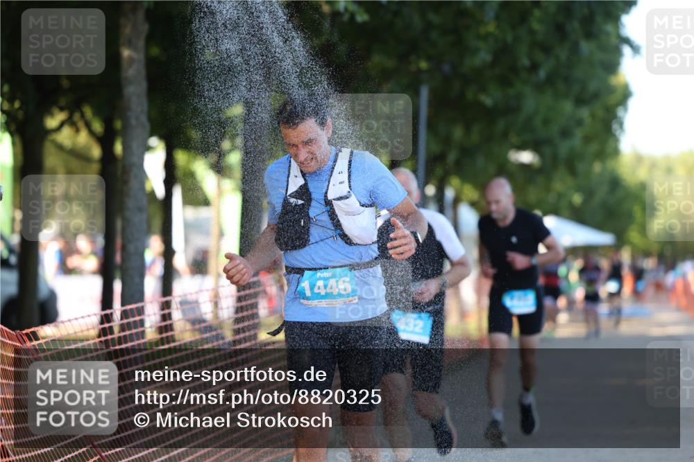 07.09.2025 - 19. Norderstedt Triathlon Michael Strokosch http://msf.ph/oto/8820325 07.09.2025 16:51:56 Laufen 432, 1420, 1446 meine-sportfotos.de