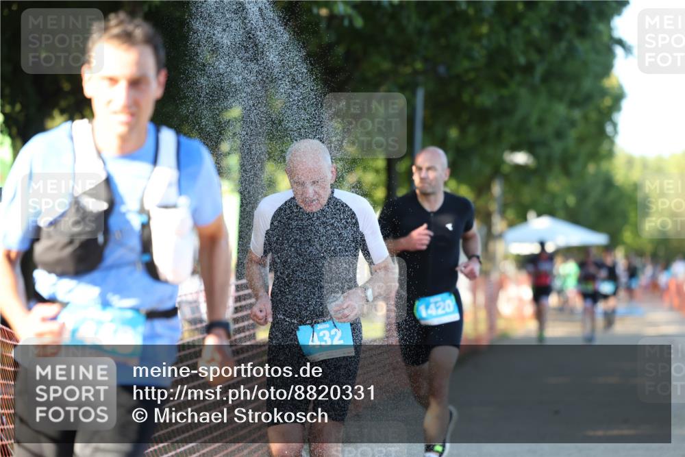 07.09.2025 - 19. Norderstedt Triathlon Michael Strokosch http://msf.ph/oto/8820331 07.09.2025 16:51:58 Laufen 432, 1420, 1446 meine-sportfotos.de