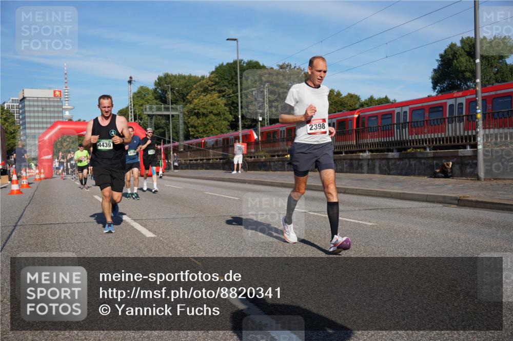07.09.2025 - BARMER Alsterlauf Yannick Fuchs http://msf.ph/oto/8820341 07.09.2025 09:44:55 Laufen 4439, 4195, 2398, 9125 meine-sportfotos.de