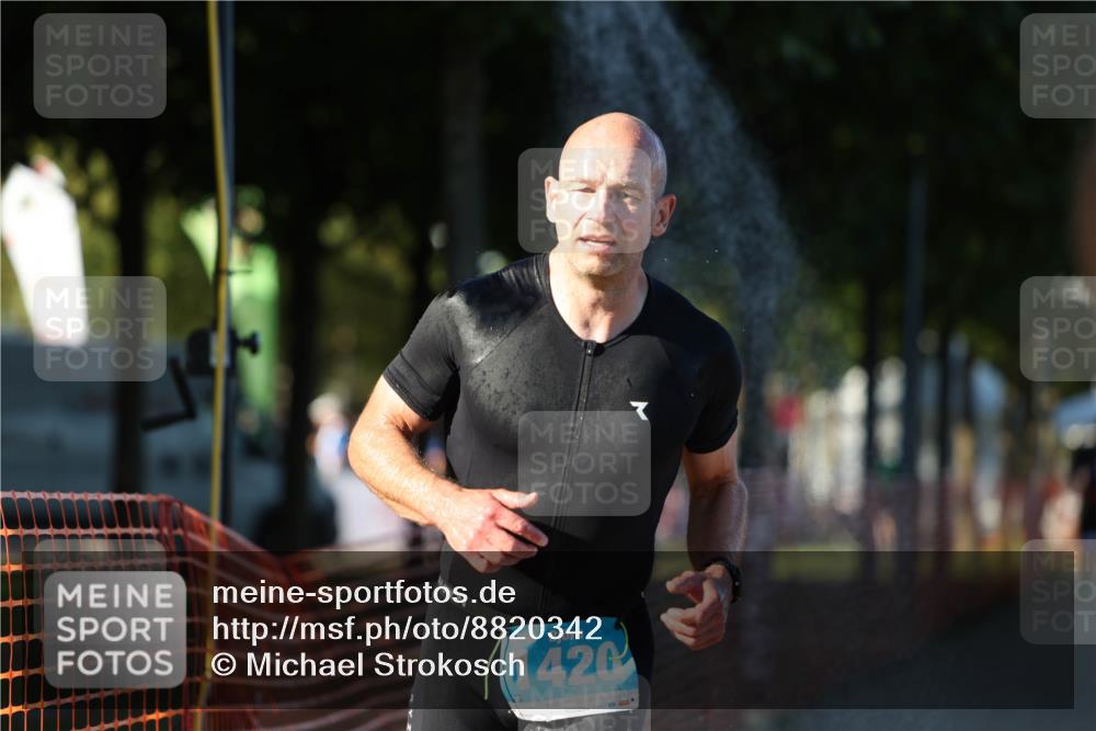 07.09.2025 - 19. Norderstedt Triathlon Michael Strokosch http://msf.ph/oto/8820342 07.09.2025 16:52:00 Laufen 432, 1420 meine-sportfotos.de