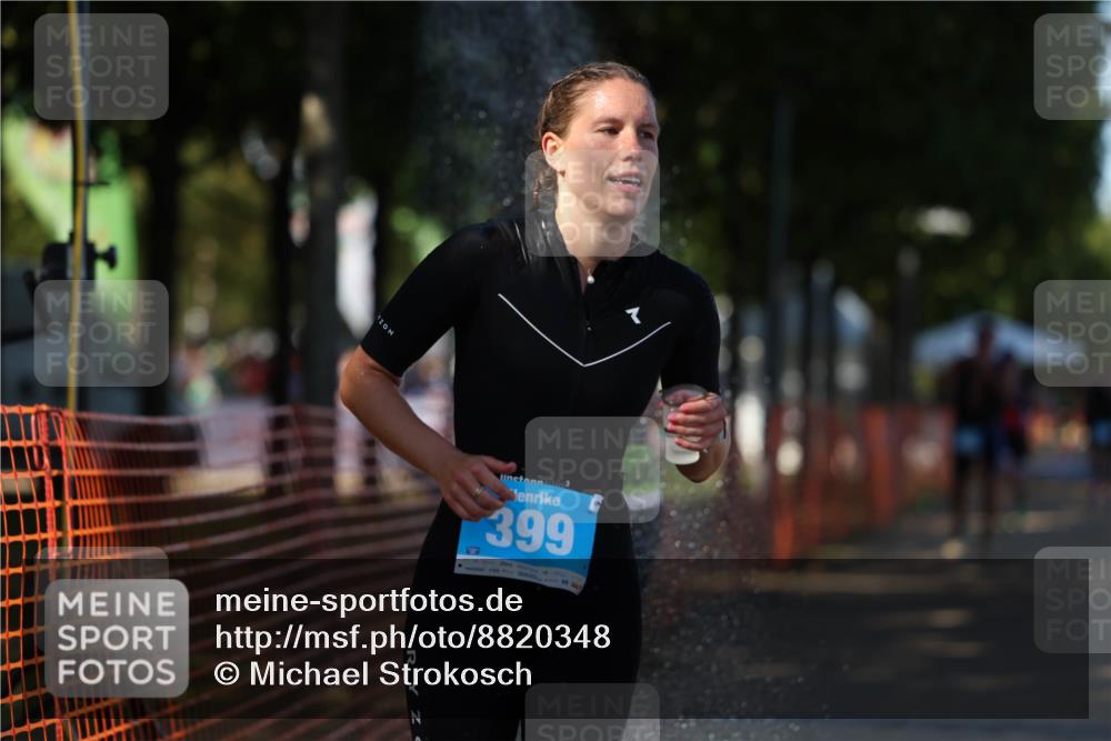 07.09.2025 - 19. Norderstedt Triathlon Michael Strokosch http://msf.ph/oto/8820348 07.09.2025 15:49:54 Laufen 399, 473, 1434, 1500, 1504 meine-sportfotos.de