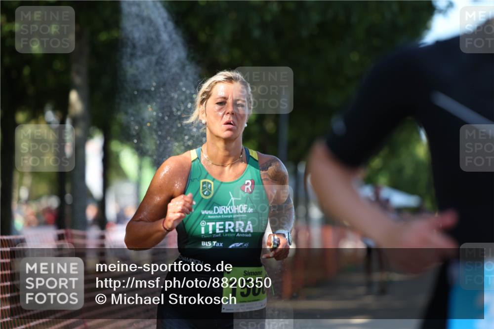 07.09.2025 - 19. Norderstedt Triathlon Michael Strokosch http://msf.ph/oto/8820350 07.09.2025 15:49:55 Laufen 399, 400, 473, 1434, 1500, 1504 meine-sportfotos.de