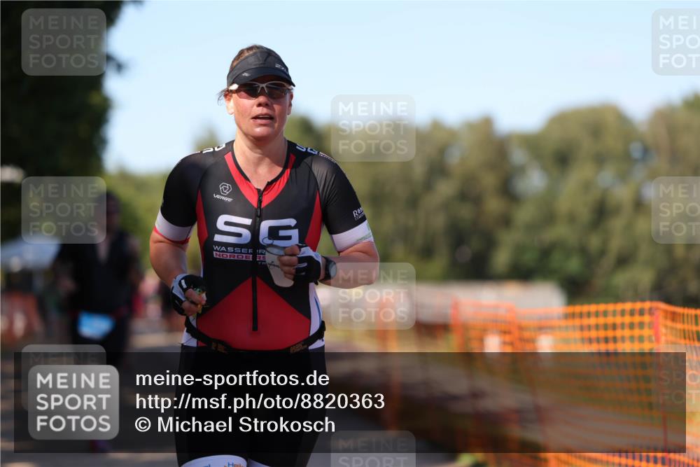 07.09.2025 - 19. Norderstedt Triathlon Michael Strokosch http://msf.ph/oto/8820363 07.09.2025 15:50:05 Laufen 377, 400, 445, 1459 meine-sportfotos.de