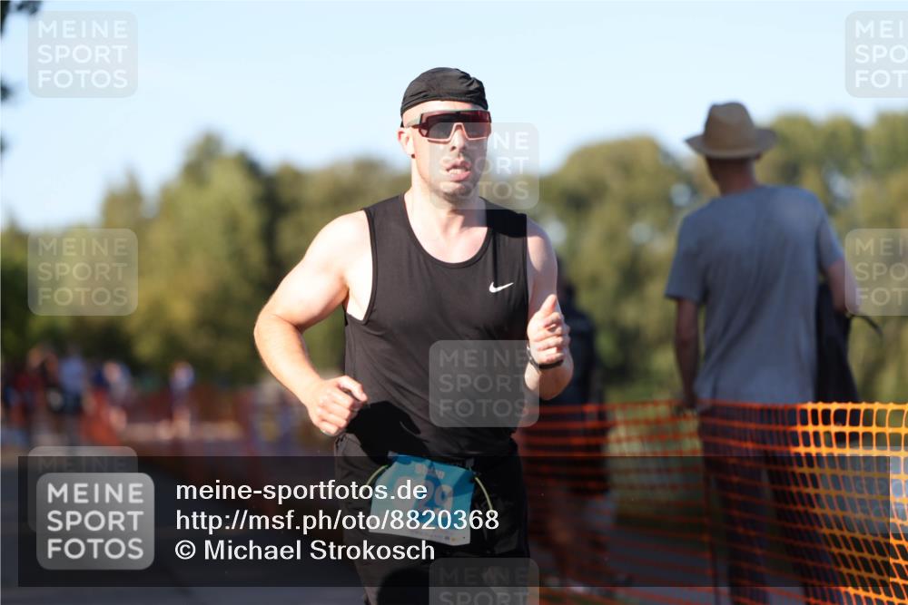07.09.2025 - 19. Norderstedt Triathlon Michael Strokosch http://msf.ph/oto/8820368 07.09.2025 16:52:11 Laufen 929, 1475 meine-sportfotos.de