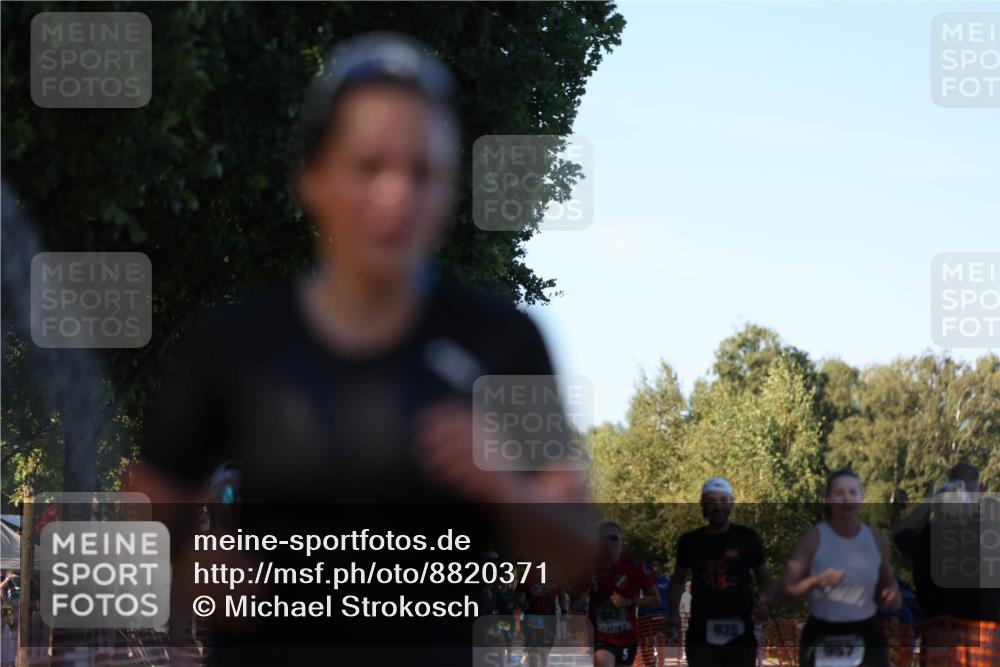 07.09.2025 - 19. Norderstedt Triathlon Michael Strokosch http://msf.ph/oto/8820371 07.09.2025 16:52:22 Laufen 935, 942, 957, 1046, 1094, 1475 meine-sportfotos.de