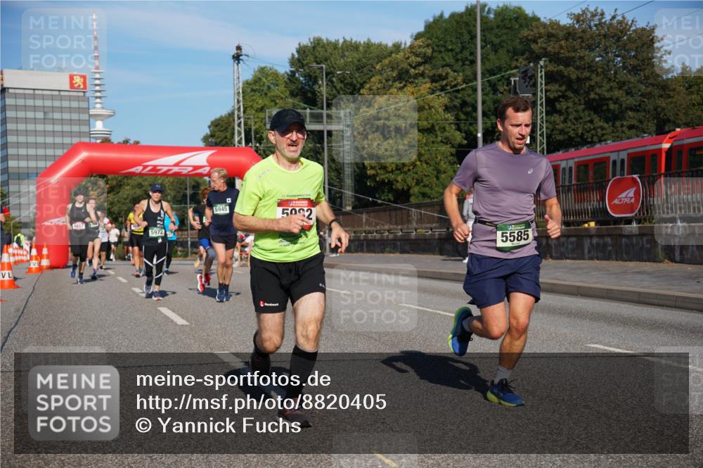 07.09.2025 - BARMER Alsterlauf Yannick Fuchs http://msf.ph/oto/8820405 07.09.2025 09:44:59 Laufen 6017, 5972, 5945, 24, 2018, 5092, 5585 meine-sportfotos.de