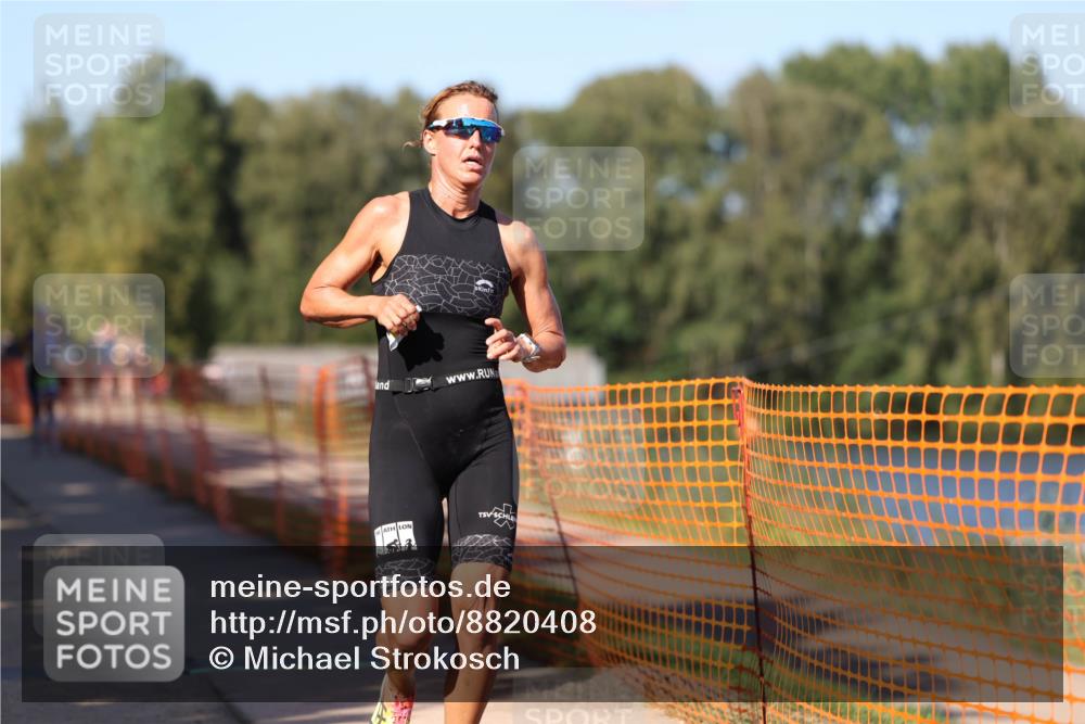 07.09.2025 - 19. Norderstedt Triathlon Michael Strokosch http://msf.ph/oto/8820408 07.09.2025 15:50:18 Laufen 467, 469, 478, 884 meine-sportfotos.de