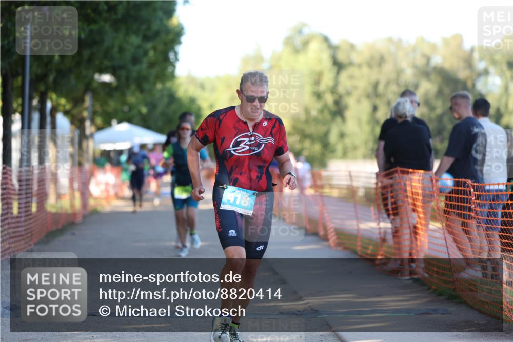 07.09.2025 - 19. Norderstedt Triathlon Michael Strokosch http://msf.ph/oto/8820414 07.09.2025 16:52:33 Laufen 406, 418, 1078 meine-sportfotos.de