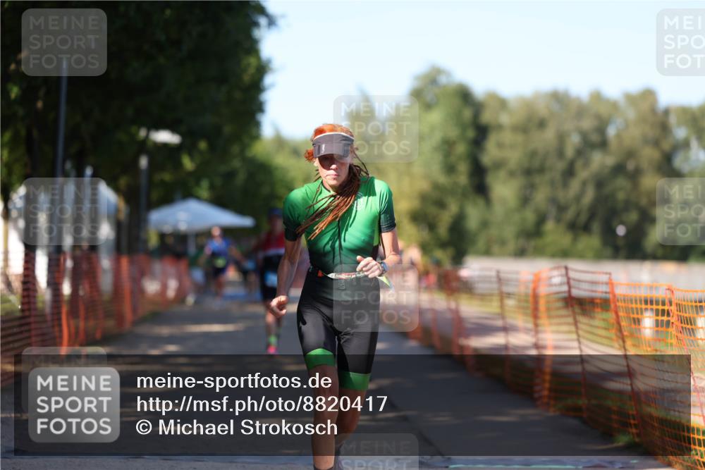 07.09.2025 - 19. Norderstedt Triathlon Michael Strokosch http://msf.ph/oto/8820417 07.09.2025 15:50:19 Laufen 467, 469, 884 meine-sportfotos.de