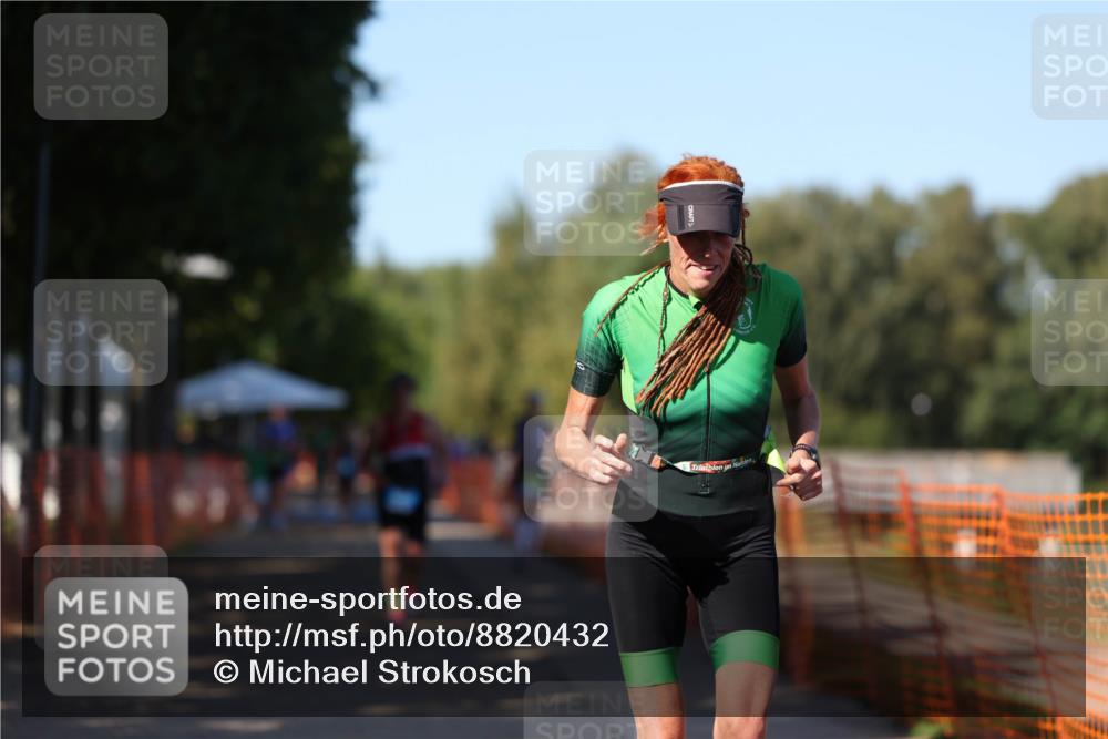 07.09.2025 - 19. Norderstedt Triathlon Michael Strokosch http://msf.ph/oto/8820432 07.09.2025 15:50:20 Laufen 467, 469, 477, 884 meine-sportfotos.de