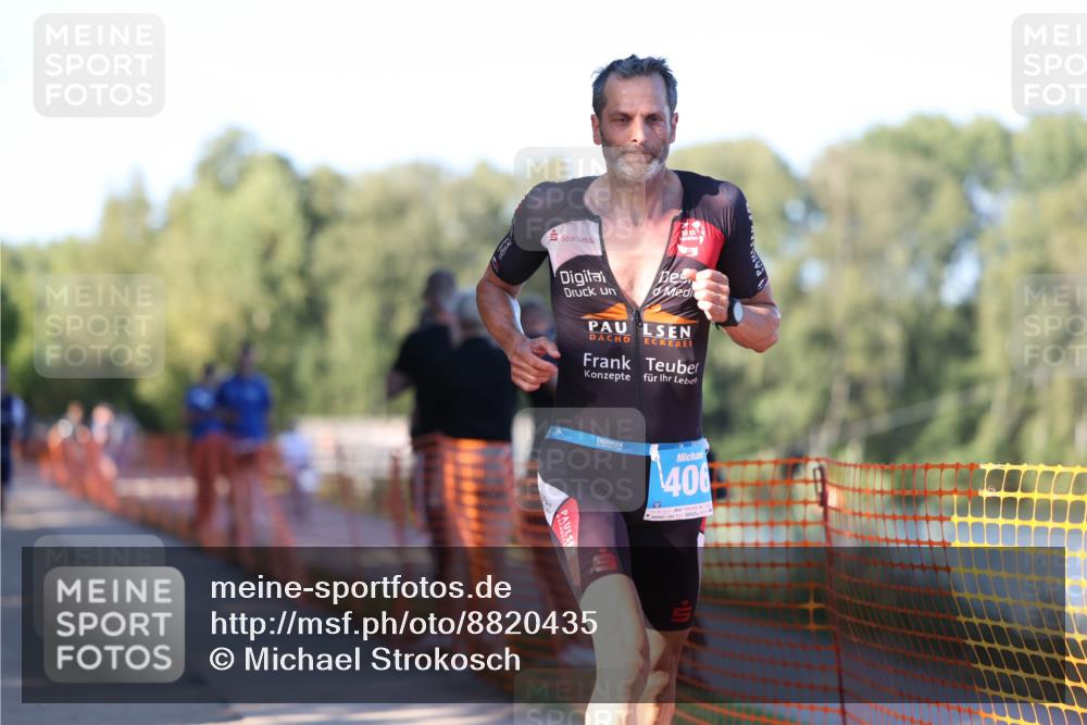 07.09.2025 - 19. Norderstedt Triathlon Michael Strokosch http://msf.ph/oto/8820435 07.09.2025 16:52:38 Laufen 406, 916, 1078, 1400 meine-sportfotos.de