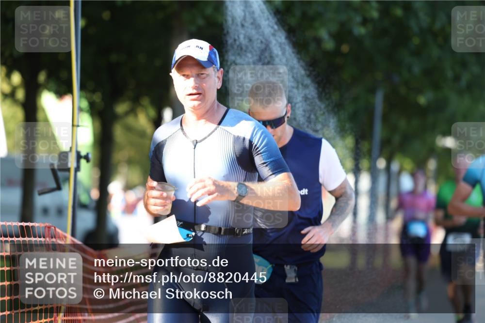 07.09.2025 - 19. Norderstedt Triathlon Michael Strokosch http://msf.ph/oto/8820445 07.09.2025 16:52:48 Laufen 408, 916, 1400, 1632 meine-sportfotos.de