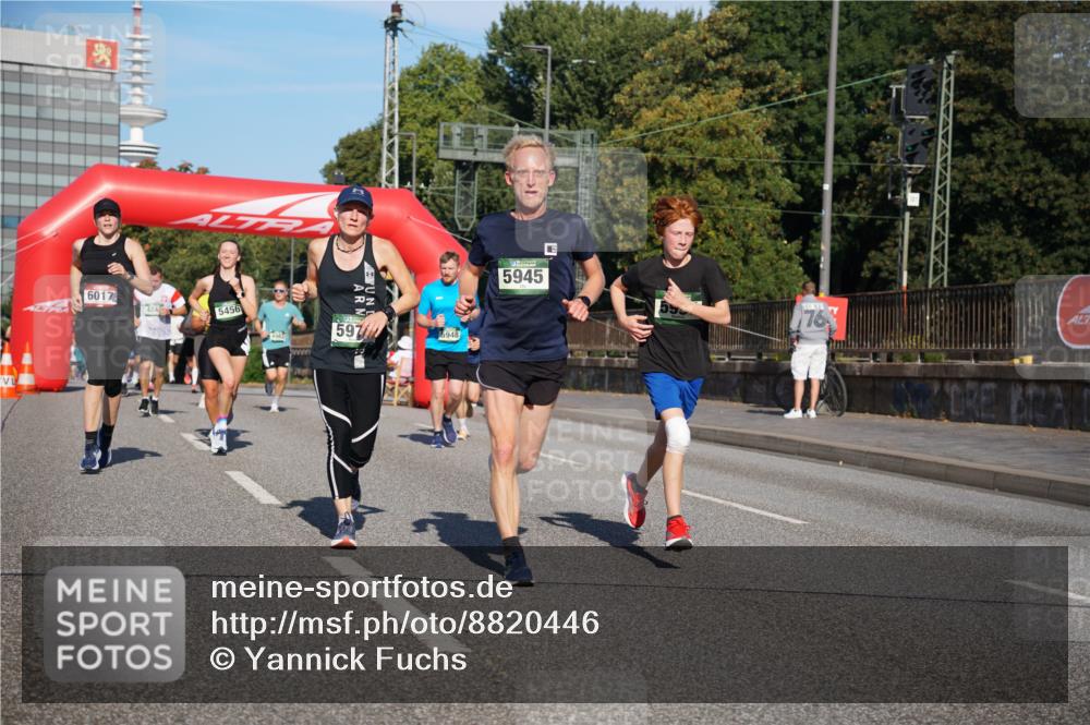 07.09.2025 - BARMER Alsterlauf Yannick Fuchs http://msf.ph/oto/8820446 07.09.2025 09:45:01 Laufen 6017, 4846, 5456, 597, 5948, 5945, 76 meine-sportfotos.de