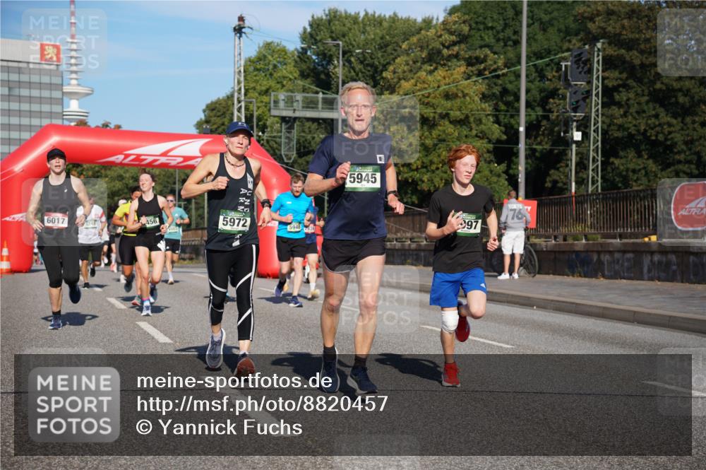 07.09.2025 - BARMER Alsterlauf Yannick Fuchs http://msf.ph/oto/8820457 07.09.2025 09:45:02 Laufen 5972, 456, 6017, 5945, 76, 997 meine-sportfotos.de