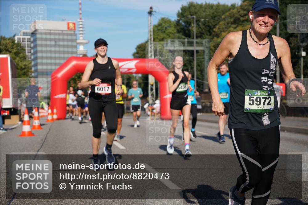 07.09.2025 - BARMER Alsterlauf Yannick Fuchs http://msf.ph/oto/8820473 07.09.2025 09:45:03 Laufen 6017, 5645, 16, 36, 5972 meine-sportfotos.de