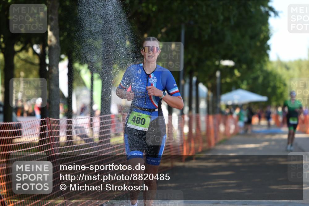 07.09.2025 - 19. Norderstedt Triathlon Michael Strokosch http://msf.ph/oto/8820485 07.09.2025 15:50:32 Laufen 477, 479, 480, 896, 1492 meine-sportfotos.de