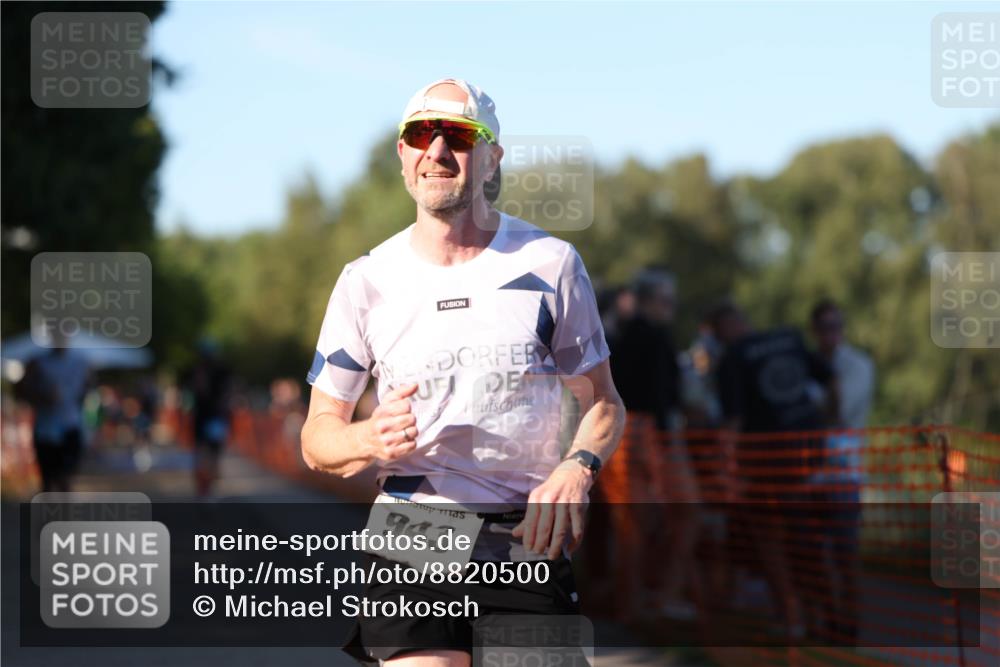 07.09.2025 - 19. Norderstedt Triathlon Michael Strokosch http://msf.ph/oto/8820500 07.09.2025 16:53:02 Laufen 378, 1419 meine-sportfotos.de