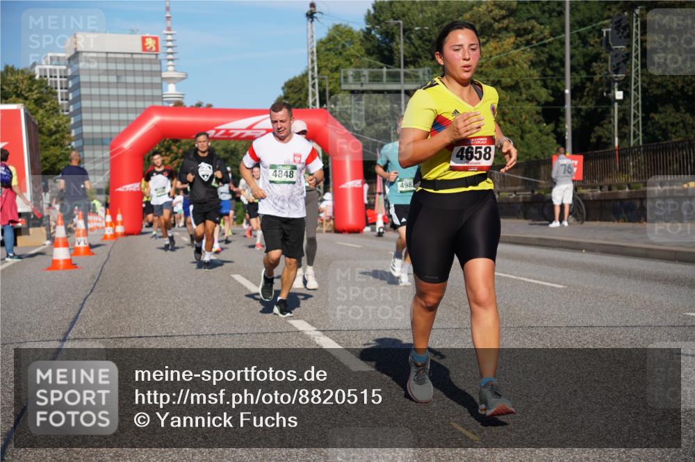 07.09.2025 - BARMER Alsterlauf Yannick Fuchs http://msf.ph/oto/8820515 07.09.2025 09:45:06 Laufen 4848, 4981, 4658 meine-sportfotos.de