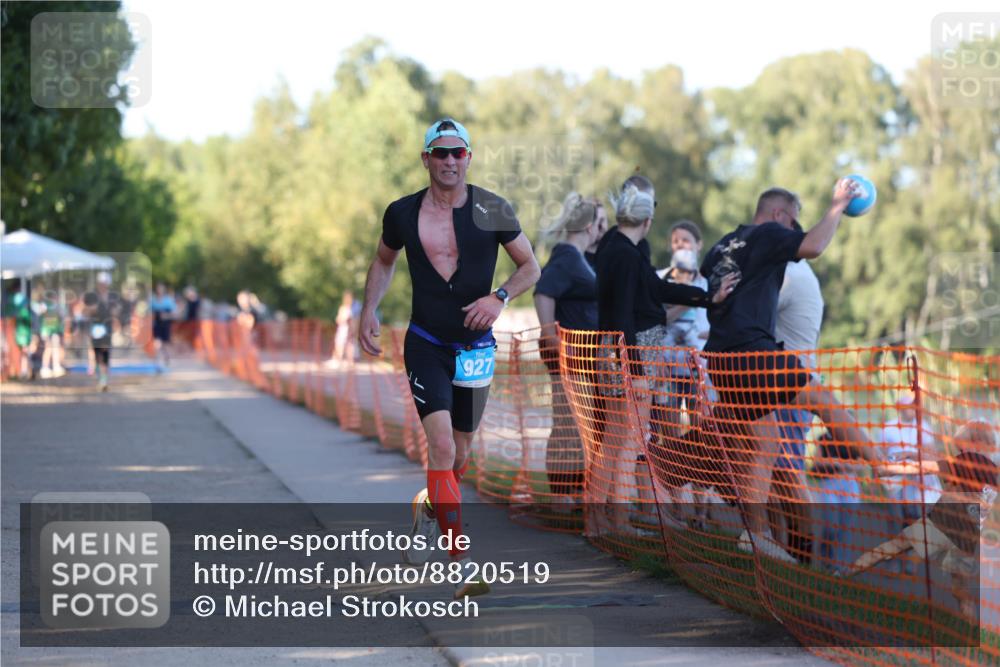 07.09.2025 - 19. Norderstedt Triathlon Michael Strokosch http://msf.ph/oto/8820519 07.09.2025 16:53:07 Laufen 378 meine-sportfotos.de