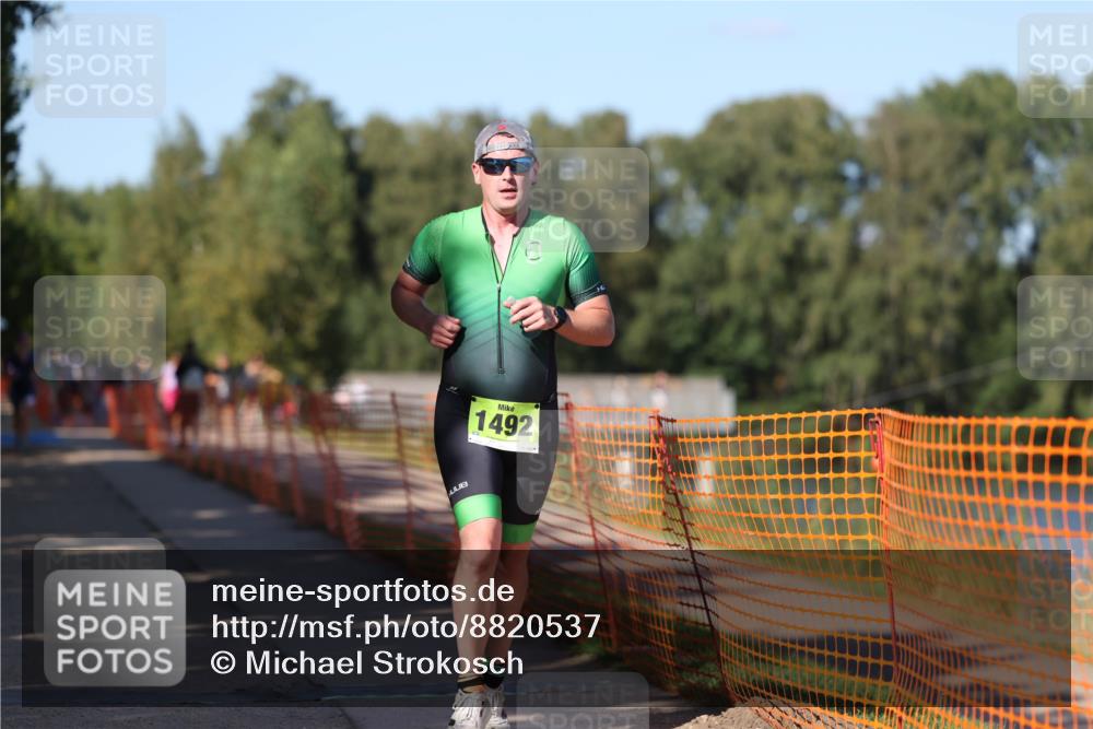 07.09.2025 - 19. Norderstedt Triathlon Michael Strokosch http://msf.ph/oto/8820537 07.09.2025 15:50:39 Laufen 479, 896, 1492 meine-sportfotos.de