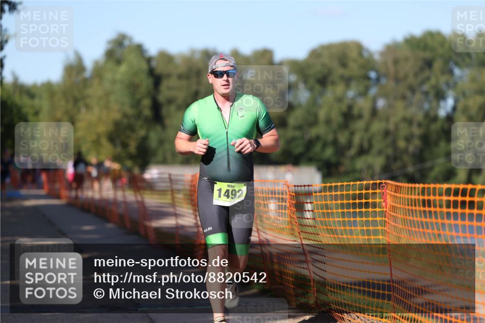 07.09.2025 - 19. Norderstedt Triathlon Michael Strokosch http://msf.ph/oto/8820542 07.09.2025 15:50:39 Laufen 479, 896, 1492 meine-sportfotos.de