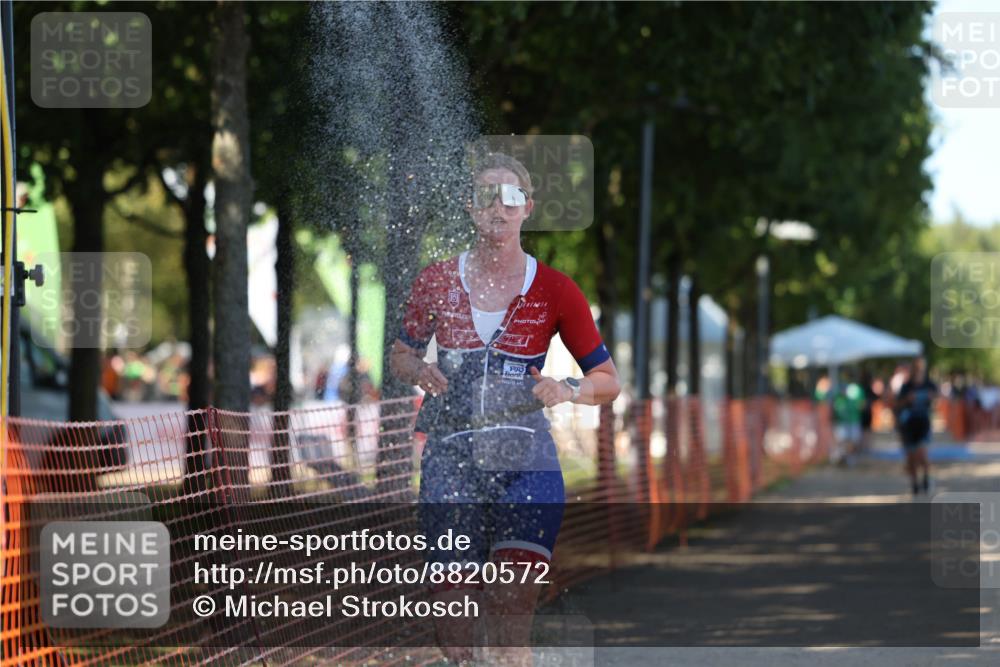 07.09.2025 - 19. Norderstedt Triathlon Michael Strokosch http://msf.ph/oto/8820572 07.09.2025 15:51:06 Laufen 1498 meine-sportfotos.de
