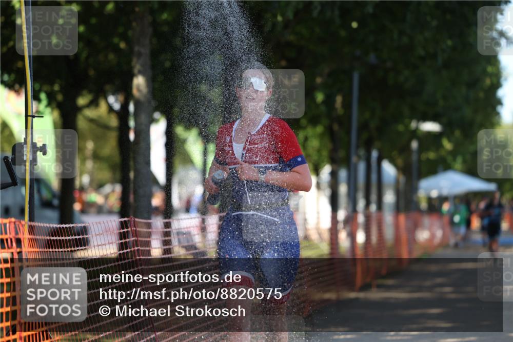 07.09.2025 - 19. Norderstedt Triathlon Michael Strokosch http://msf.ph/oto/8820575 07.09.2025 15:51:07 Laufen 1498 meine-sportfotos.de