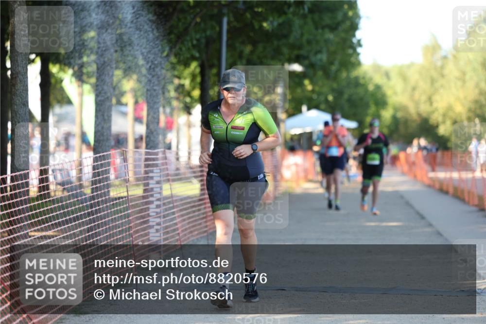 07.09.2025 - 19. Norderstedt Triathlon Michael Strokosch http://msf.ph/oto/8820576 07.09.2025 16:53:46 Laufen 454, 1083 meine-sportfotos.de