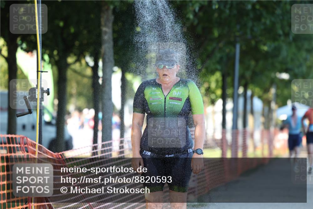 07.09.2025 - 19. Norderstedt Triathlon Michael Strokosch http://msf.ph/oto/8820593 07.09.2025 16:53:50 Laufen 390, 405, 454, 1083 meine-sportfotos.de