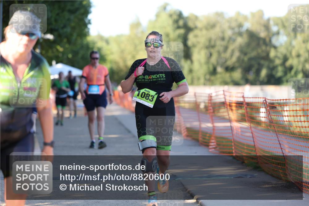 07.09.2025 - 19. Norderstedt Triathlon Michael Strokosch http://msf.ph/oto/8820600 07.09.2025 16:53:53 Laufen 390, 405, 1083 meine-sportfotos.de