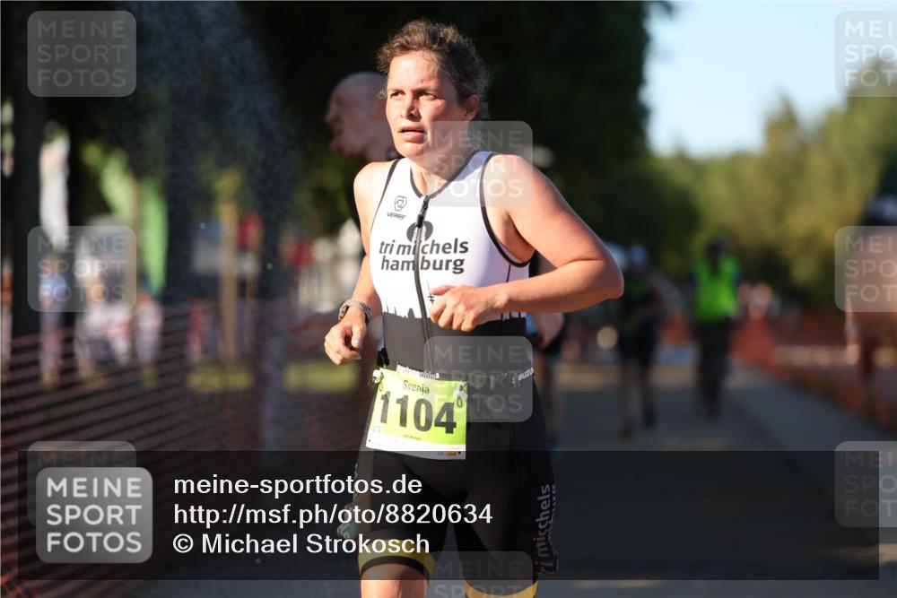 07.09.2025 - 19. Norderstedt Triathlon Michael Strokosch http://msf.ph/oto/8820634 07.09.2025 16:54:07 Laufen 466, 871, 1104, 1473 meine-sportfotos.de