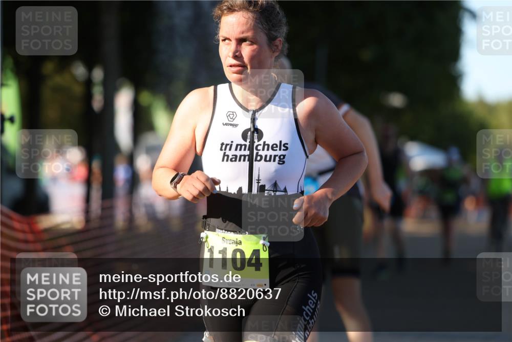 07.09.2025 - 19. Norderstedt Triathlon Michael Strokosch http://msf.ph/oto/8820637 07.09.2025 16:54:08 Laufen 466, 871, 1104, 1473 meine-sportfotos.de