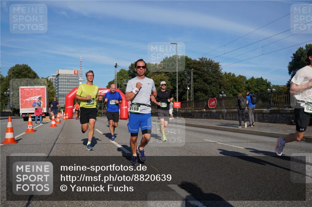 07.09.2025 - BARMER Alsterlauf Yannick Fuchs http://msf.ph/oto/8820639 07.09.2025 09:45:14 Laufen 570, 8372, 6169, 82 meine-sportfotos.de