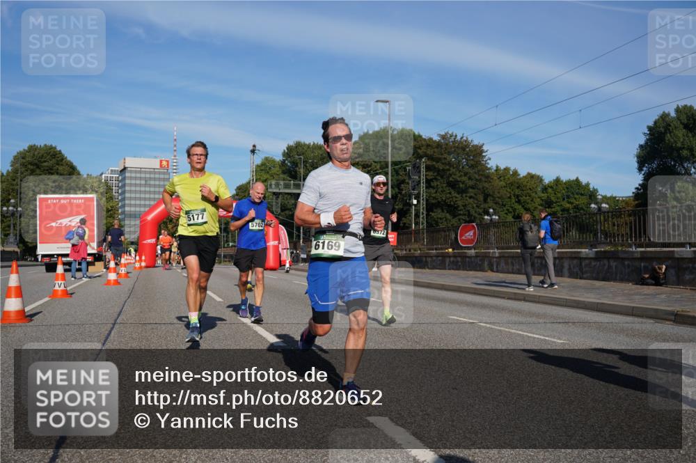 07.09.2025 - BARMER Alsterlauf Yannick Fuchs http://msf.ph/oto/8820652 07.09.2025 09:45:14 Laufen 5177, 5702, 6169, 8372, 577 meine-sportfotos.de