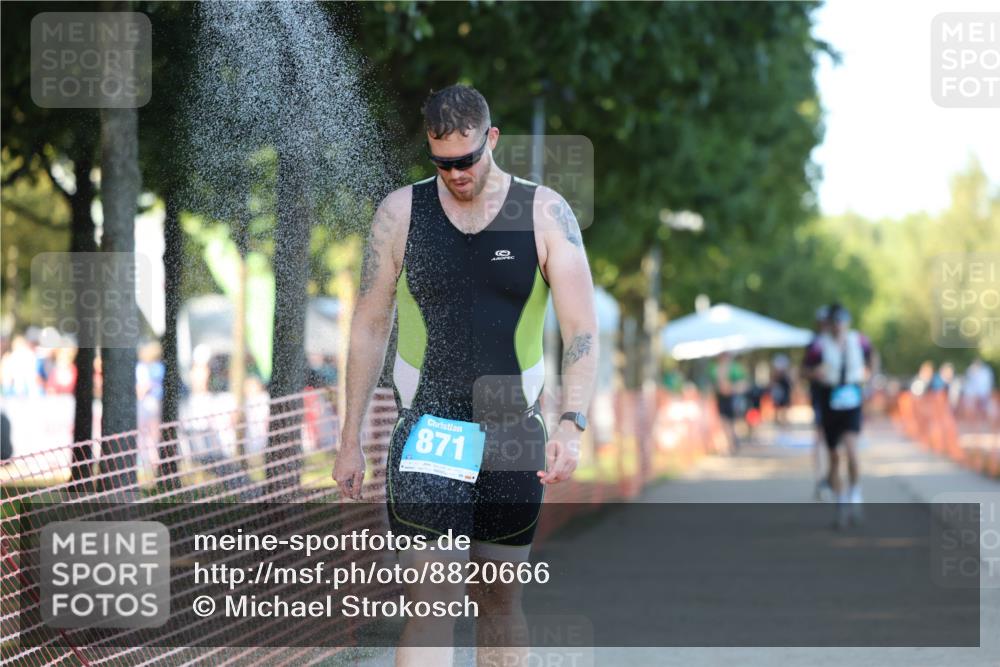07.09.2025 - 19. Norderstedt Triathlon Michael Strokosch http://msf.ph/oto/8820666 07.09.2025 16:54:17 Laufen 871, 873, 1409 meine-sportfotos.de
