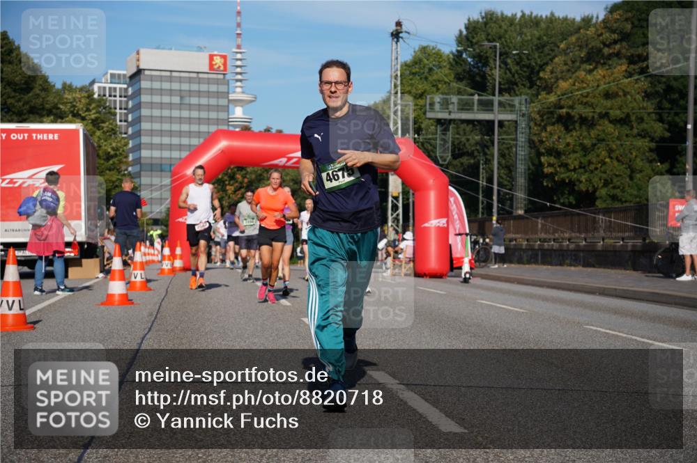 07.09.2025 - BARMER Alsterlauf Yannick Fuchs http://msf.ph/oto/8820718 07.09.2025 09:45:18 Laufen 4675 meine-sportfotos.de