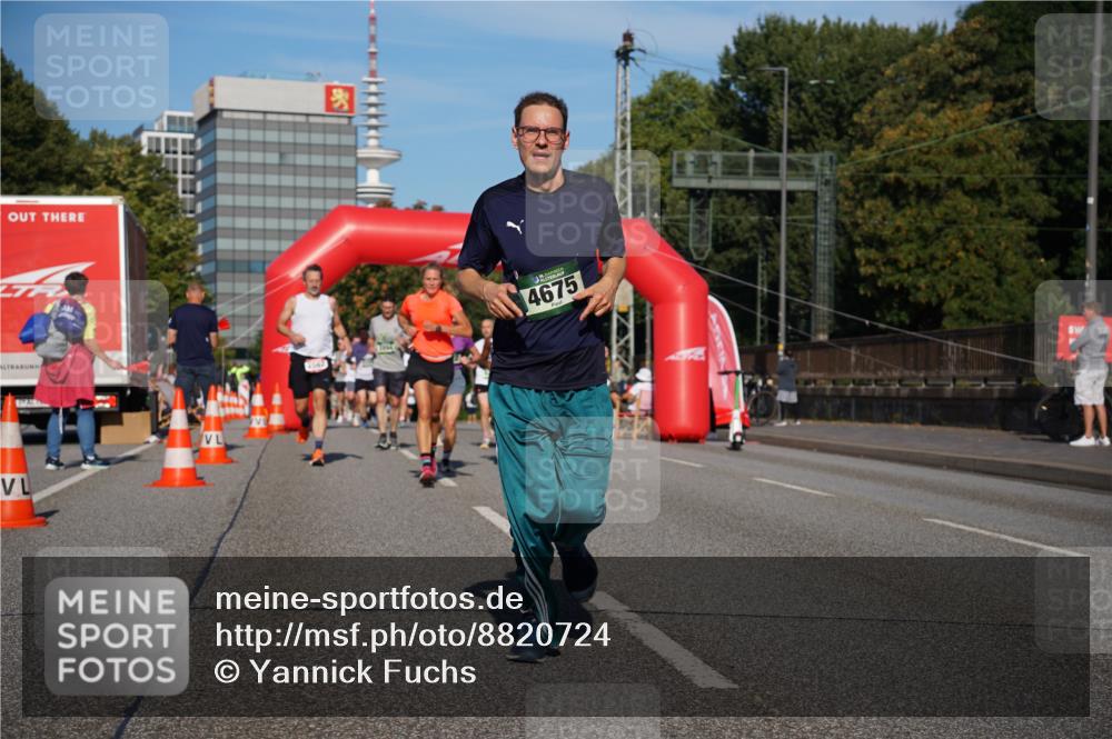 07.09.2025 - BARMER Alsterlauf Yannick Fuchs http://msf.ph/oto/8820724 07.09.2025 09:45:18 Laufen 4675 meine-sportfotos.de