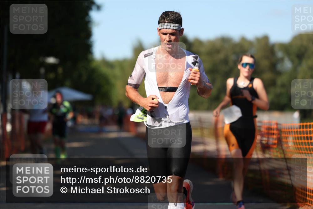 07.09.2025 - 19. Norderstedt Triathlon Michael Strokosch http://msf.ph/oto/8820735 07.09.2025 15:51:52 Laufen 459, 1431, 1480 meine-sportfotos.de