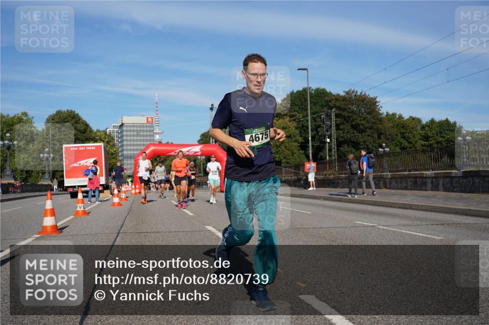 07.09.2025 - BARMER Alsterlauf Yannick Fuchs http://msf.ph/oto/8820739 07.09.2025 09:45:19 Laufen 4675 meine-sportfotos.de