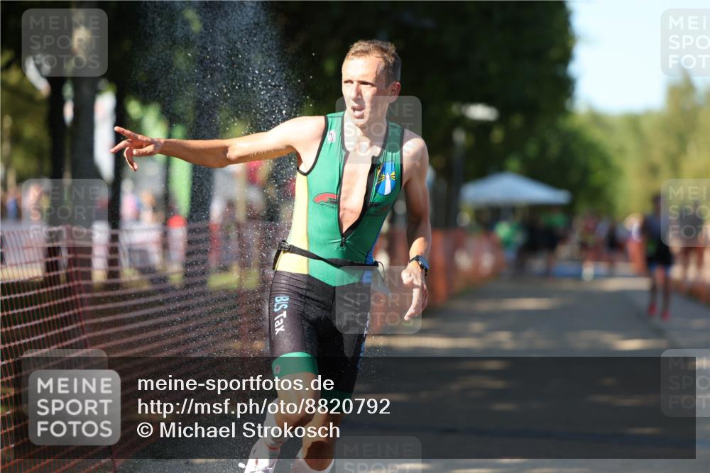 07.09.2025 - 19. Norderstedt Triathlon Michael Strokosch http://msf.ph/oto/8820792 07.09.2025 15:52:01 Laufen 449, 1506 meine-sportfotos.de