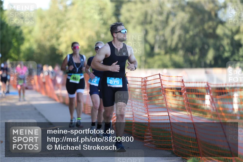 07.09.2025 - 19. Norderstedt Triathlon Michael Strokosch http://msf.ph/oto/8820800 07.09.2025 16:57:58 Laufen 461, 875, 912 meine-sportfotos.de
