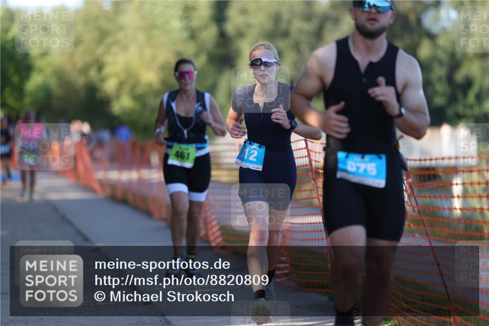 07.09.2025 - 19. Norderstedt Triathlon Michael Strokosch http://msf.ph/oto/8820809 07.09.2025 16:58:01 Laufen 461, 875, 912 meine-sportfotos.de
