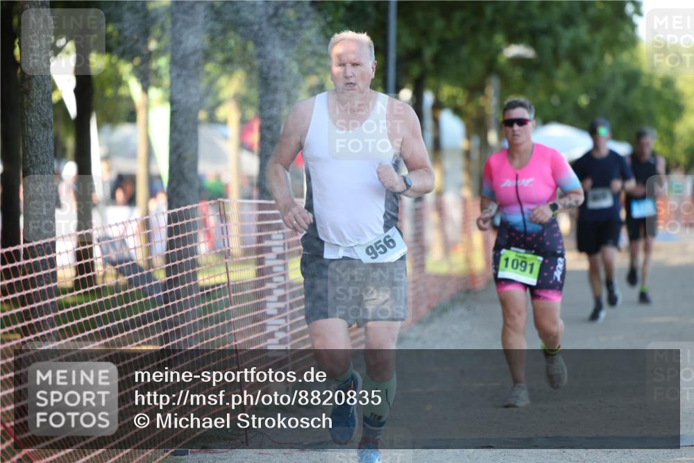 07.09.2025 - 19. Norderstedt Triathlon Michael Strokosch http://msf.ph/oto/8820835 07.09.2025 16:58:13 Laufen 955, 1091, 1410 meine-sportfotos.de
