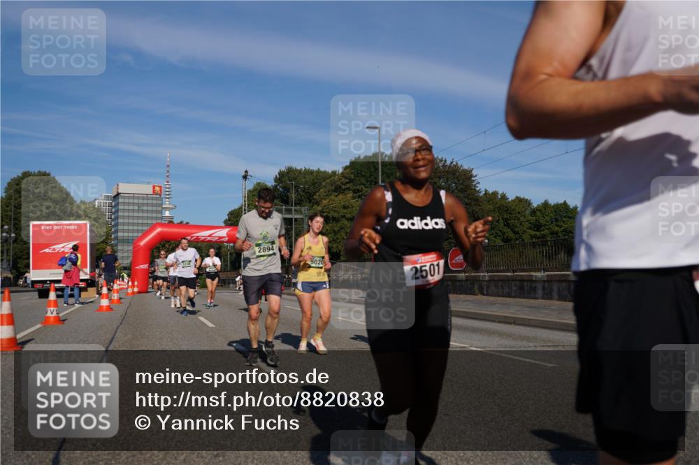 07.09.2025 - BARMER Alsterlauf Yannick Fuchs http://msf.ph/oto/8820838 07.09.2025 09:45:25 Laufen 5205, 2894, 5020, 2501 meine-sportfotos.de