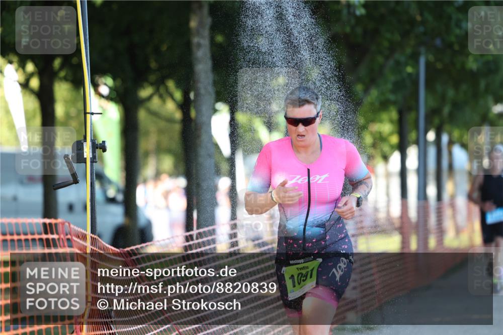 07.09.2025 - 19. Norderstedt Triathlon Michael Strokosch http://msf.ph/oto/8820839 07.09.2025 16:58:15 Laufen 955, 1091, 1410 meine-sportfotos.de