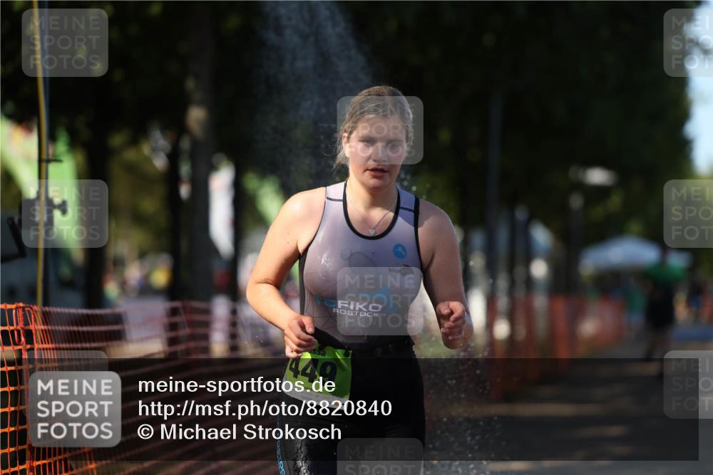 07.09.2025 - 19. Norderstedt Triathlon Michael Strokosch http://msf.ph/oto/8820840 07.09.2025 15:52:10 Laufen 440, 449, 1494 meine-sportfotos.de