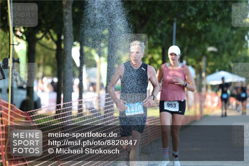 07.09.2025 - 19. Norderstedt Triathlon Michael Strokosch http://msf.ph/oto/8820847 07.09.2025 16:58:19 Laufen 955, 1410 meine-sportfotos.de