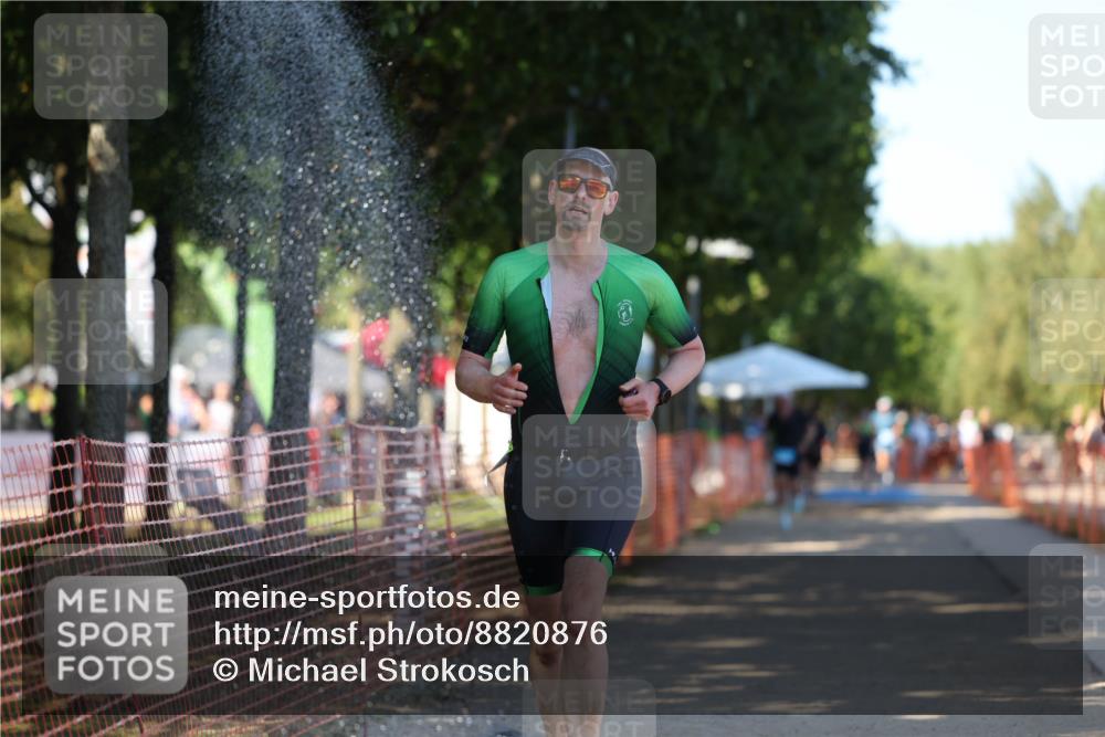 07.09.2025 - 19. Norderstedt Triathlon Michael Strokosch http://msf.ph/oto/8820876 07.09.2025 15:52:18 Laufen 440, 463, 1494 meine-sportfotos.de